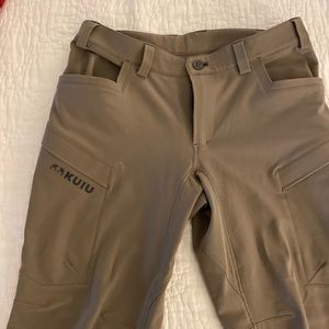 Kuiu Attack Pants in Khaki 36 Short